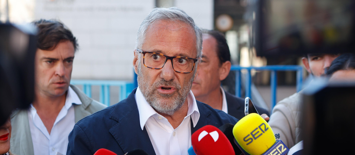 El vicepresidente primero y consejero de Desregulación, Familia, Ayudas Sociales de la Junta de Castilla y León, Carlos Pollán