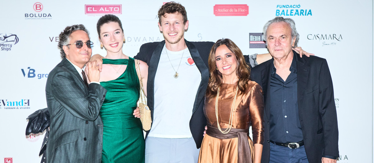 Josie, Natalia Moreno, Nicolás Coronado, Carmen Alcayde y José Coronado