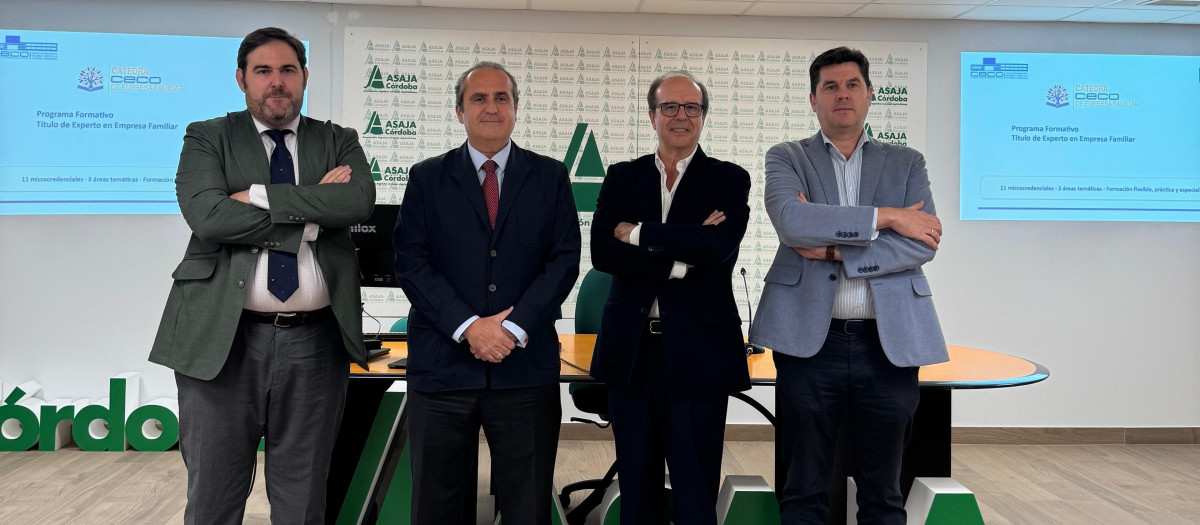 Participantes en la jornadas sobre la continuidad de las explotaciones agrarias