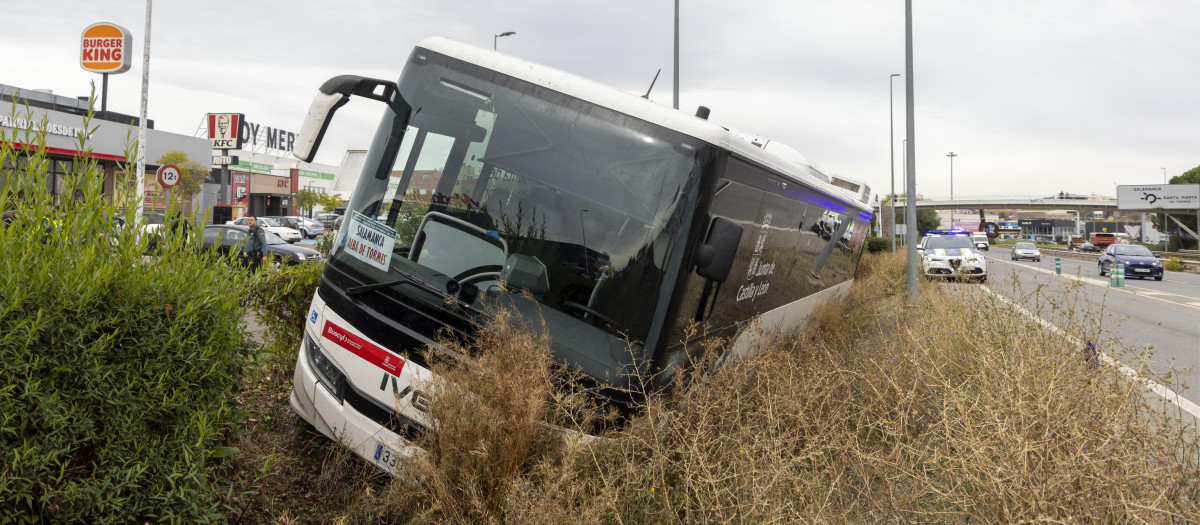 Vuelco del autobús por el desvanecimiento de su conductor