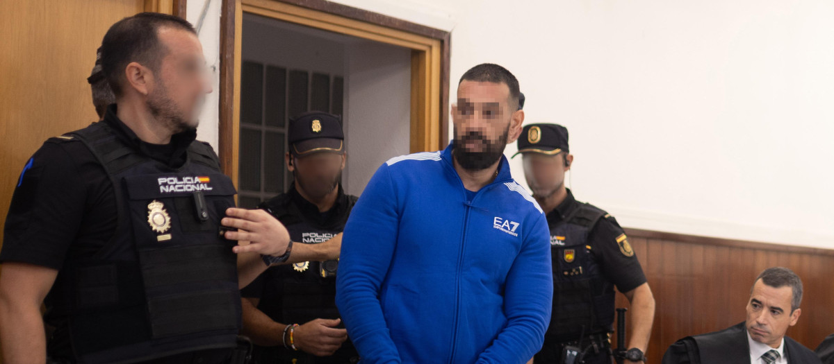 El Baba, durante la segunda sesión del juicio por el asesinato de El Torrejón en Huelva en 2024