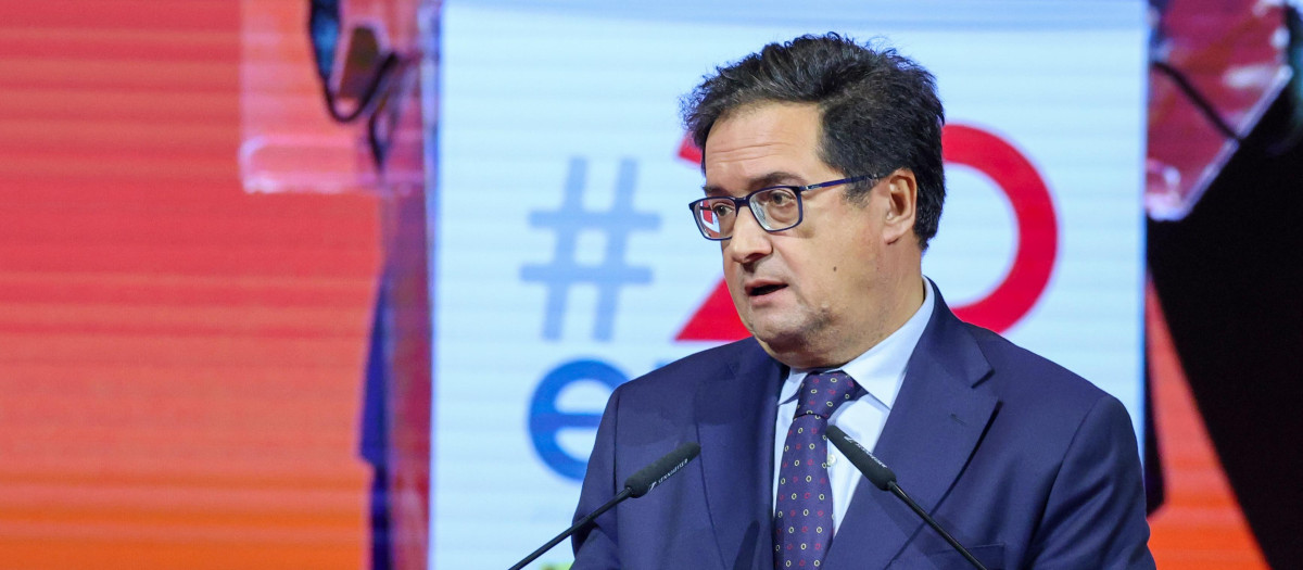 El ministro para la Transformación Digital y de la Función Pública, Óscar López, interviene en la apertura institucional de la vigésima edición del Encuentro Internacional de Seguridad de la Información