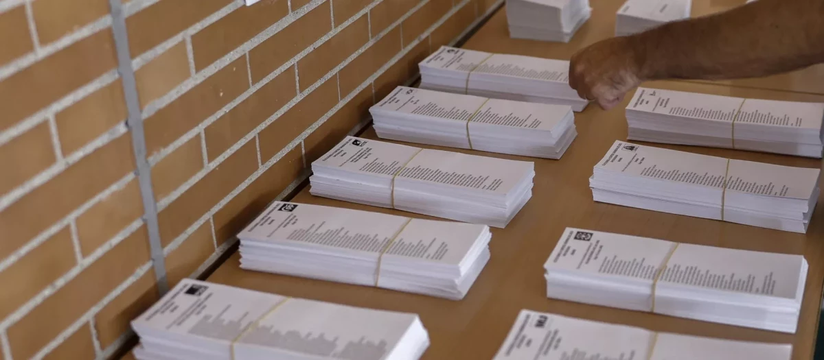 Papeletas de unas elecciones generales en España