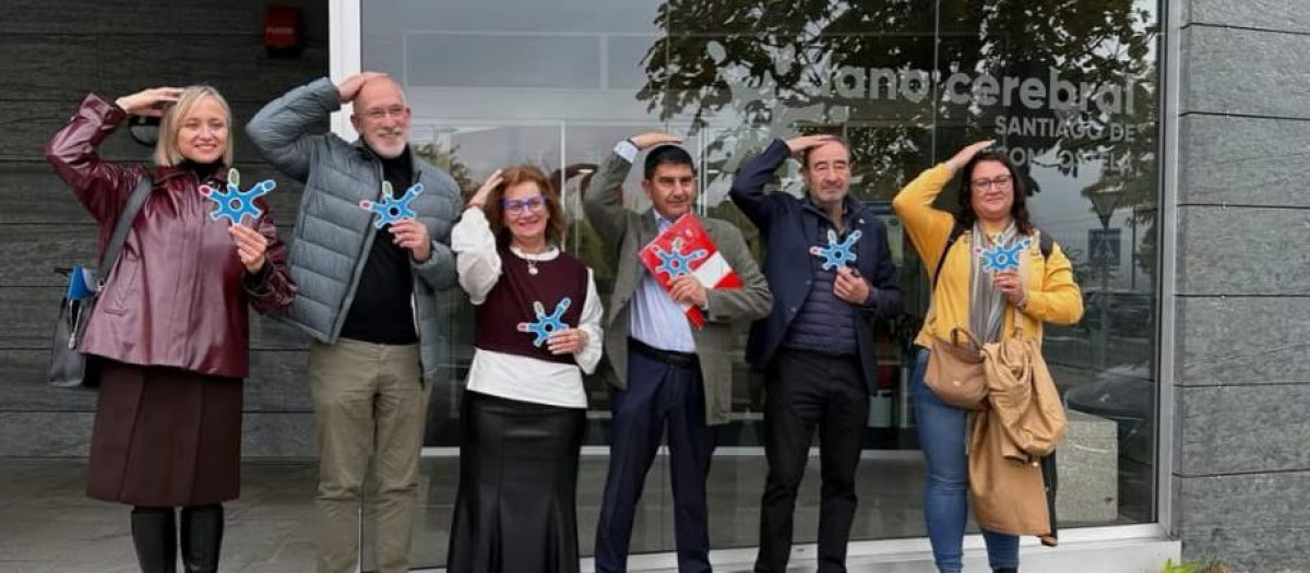 Pedro Blanco en un acto como candidato mientras había disturbios en La Coruña