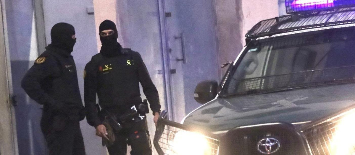 Detenciones en una nave de una ONG en Ceuta