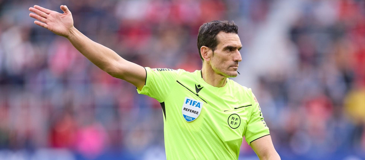 Juan Martínez Munuera arbitrará el FC Barcelona - Real Madrid
