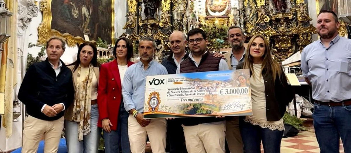 Donación de Vox Priego de Córdoba para la rehabilitación de la iglesia de la Aurora