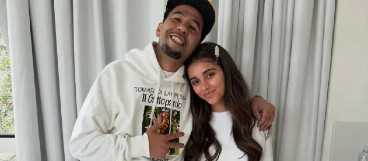 Mounir Nasraoui, el padre del futbolista Lamine Yamal con Inés García