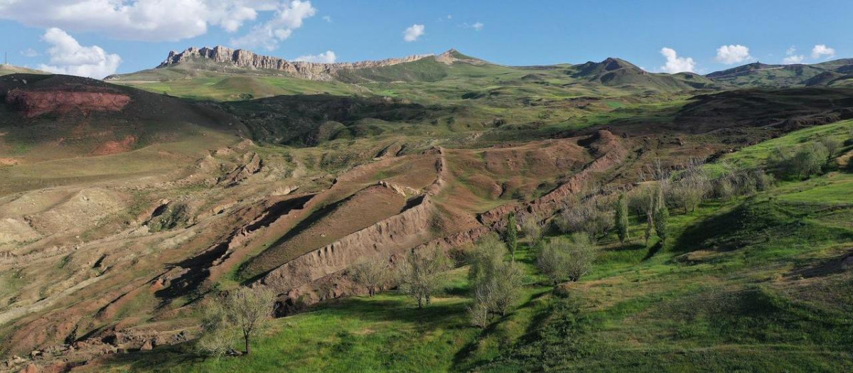 Formación Durupinar, en el este de Turquía, lugar donde se encontraría la supuesta Arca de Noé