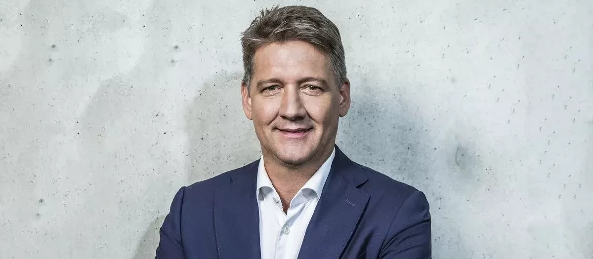 Gernot Döllner ha sido acusado de romper el código interno de la compañía