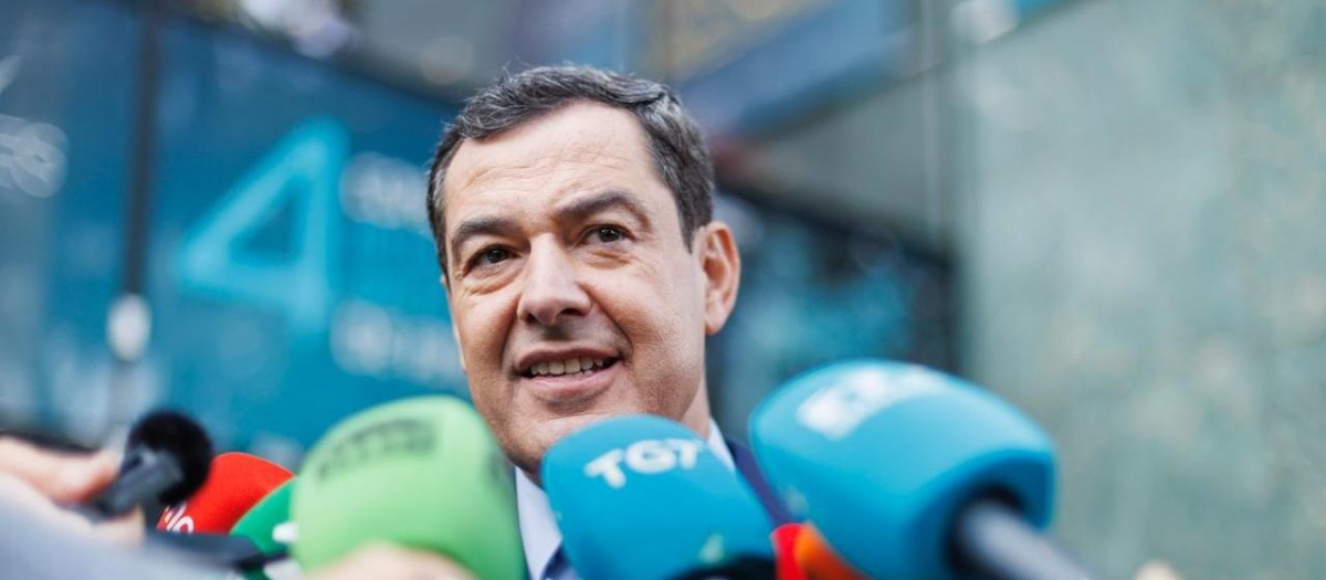 El presidente del PP de Andalucía y de la Junta, Juanma Moreno, este martes en Granada

ALEX CÁMARA-EUROPA PRESS
27/10/2026