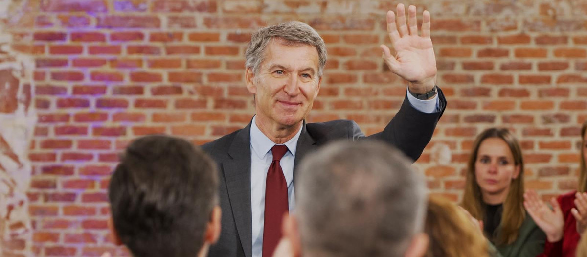 El presidente del Partido Popular, Alberto Núñez Feijóo presenta la candidatura por Madrid para las elecciones generales