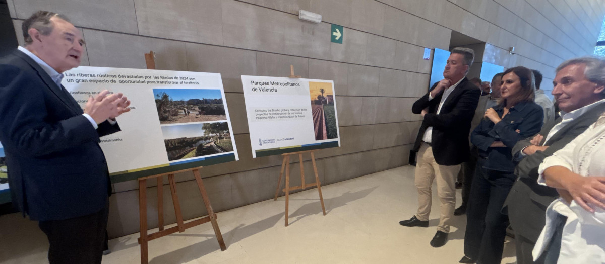Imagen tomada este martes de Vicente Martínez Mus, María José Catalá y Raúl Mérida en Valencia