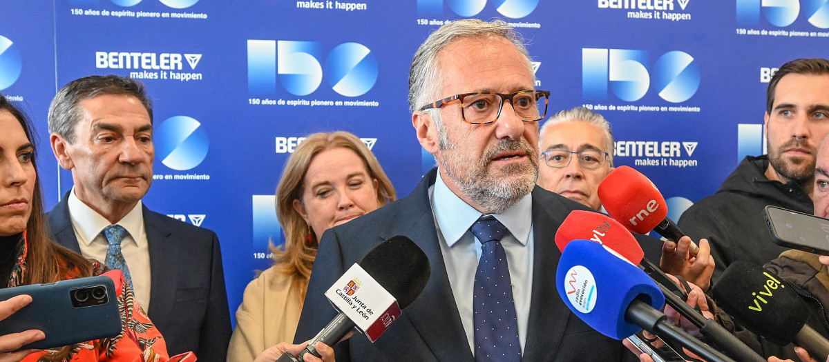 El vicepresidente primero y consejero de Desregulación, Familia y Ayudas Sociales de la Junta de Castilla y León, Carlos Pollán