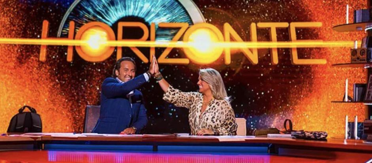 Iker Jiménez y Carmen Porter, presentadores de Horizonte