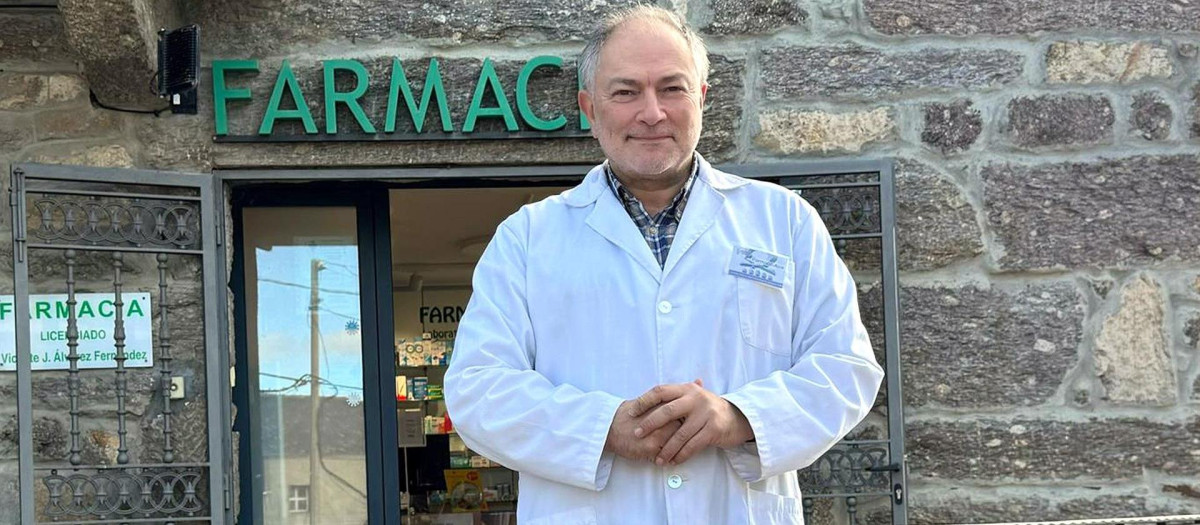 El PP ficha para la alcaldía de este pueblo de Ourense a un farmacéutico con 21 años detrás del mostrador