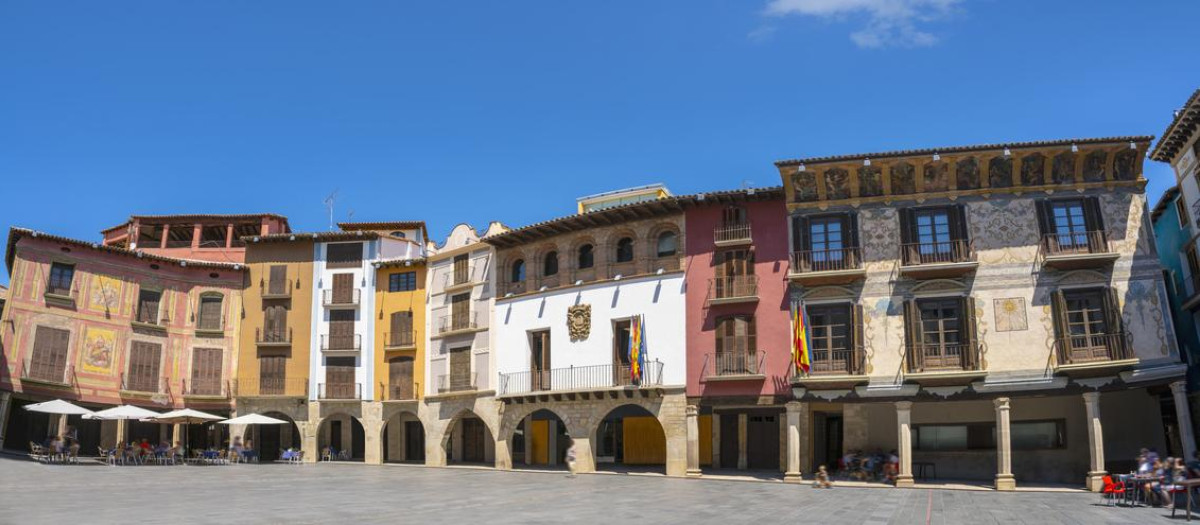 Plaza Mayor de Graus (Huesca), la capital medieval de la Ribagorza (Huesca)