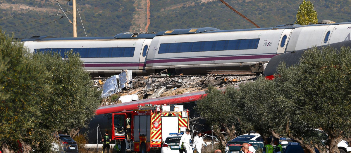 Dos trenes de alta velocidad, uno de Renfe y otro de Iryo, han colisionado a primera hora de este miércoles a la altura de la estación de Urda (Toledo)