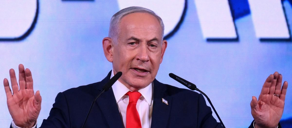 El primer ministro de Israel, Benjamin Netanyahu, se dirige a sus partidarios