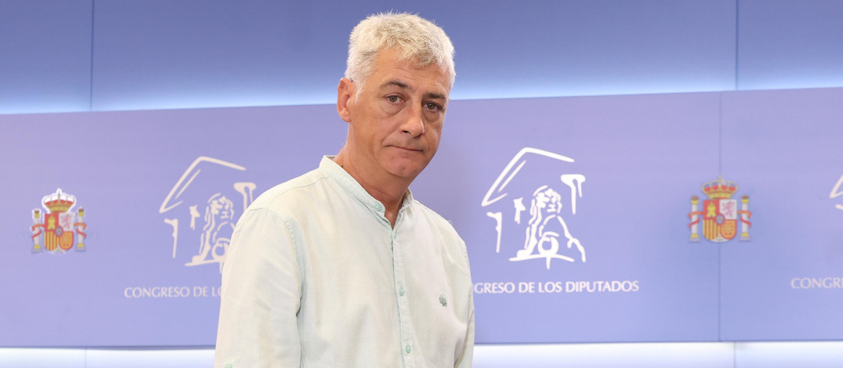 (Foto de ARCHIVO)
El portavoz adjunto de EH Bildu en el Congreso, Oskar Matute, durante una rueda de prensa en el Congreso de los Diputados, a 24 de septiembre de 2026, en Madrid (España).

Marta Fernández / Europa Press
24/9/2026