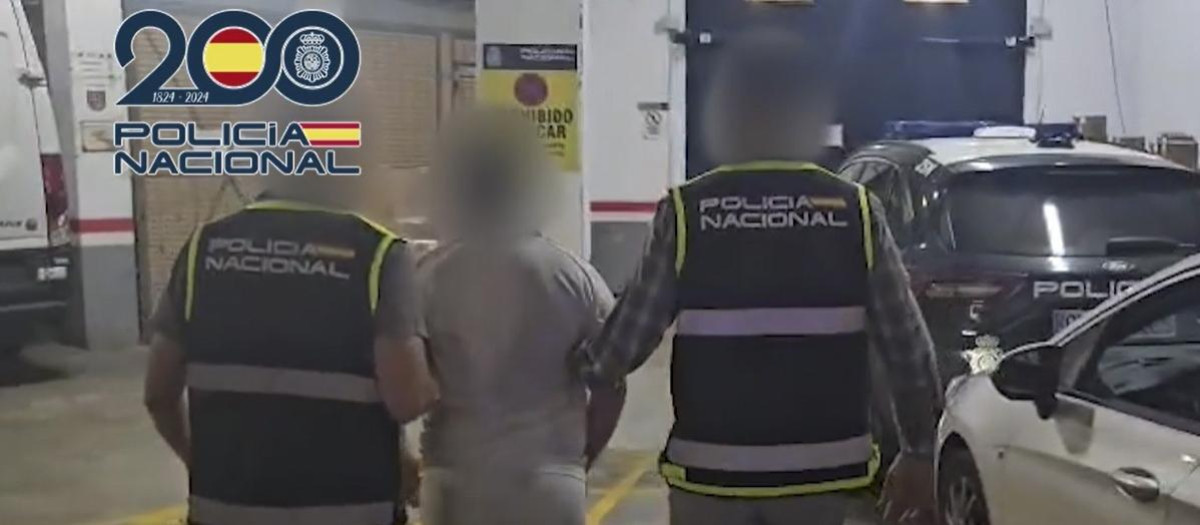 Momento de la detención del miembro de Blocus en Málaga
