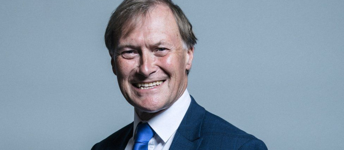 La víctima, Sir David Amess