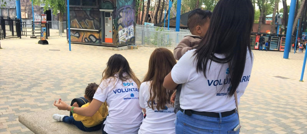 La Universidad de Murcia, la Complutense de Madrid y la Universidad de Santiago, las más activas en materia de voluntariado