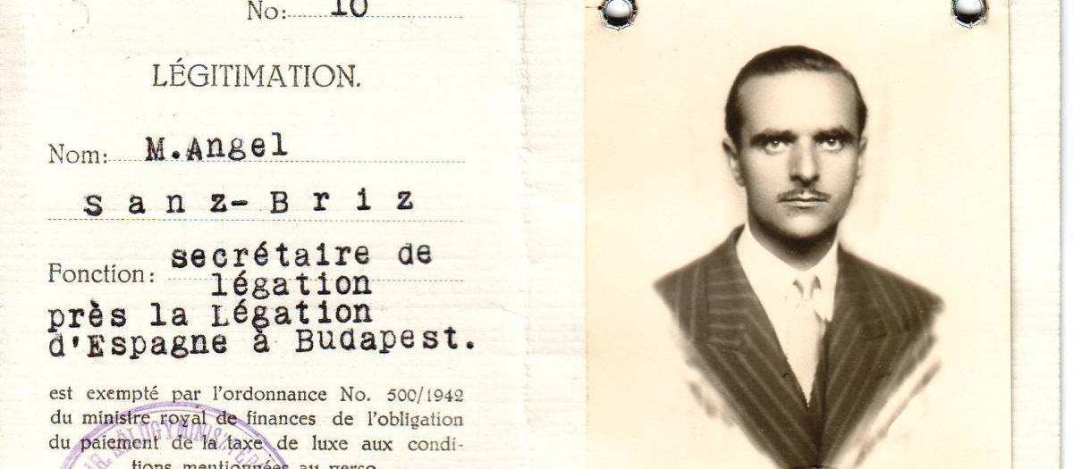 Pasaporte de Ángel Sanz Briz, embajador de España en Budapest en 1944