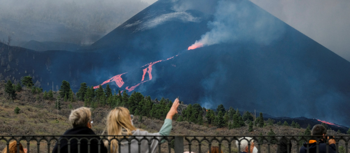 Los derrames de lava que se han producido en las últimas horas