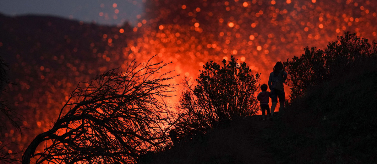 Volcán de Cumbre Vieja en la localidad de El Paso