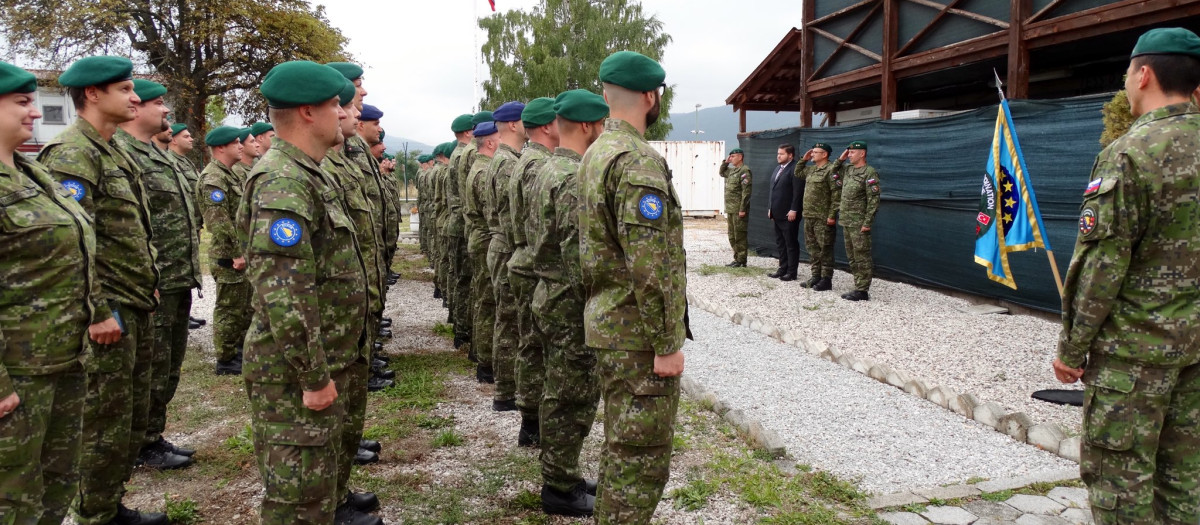 Militares de la Euroforce durante el cambio de mando