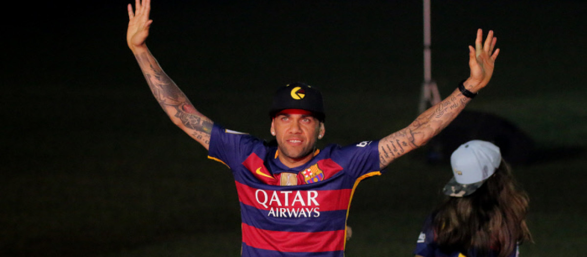 Dani Alves llega al conjunto blaugrana por lo que queda de esta temporada