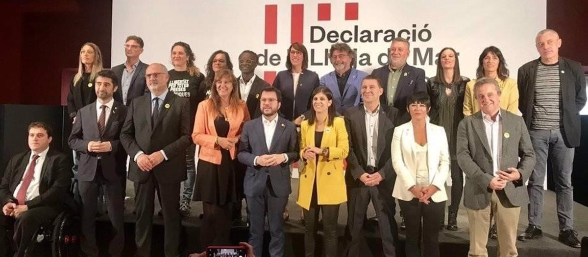 Firmantes de la declaración de la Llotja de Mar contra la Constitución española