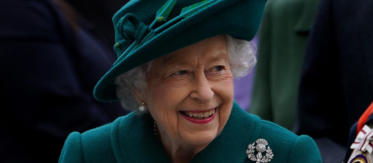 Queen Elizabeth II attending the official start of the sixth session of Parliament. Picture date: Saturday October 2, 2021. *** Local Caption *** .