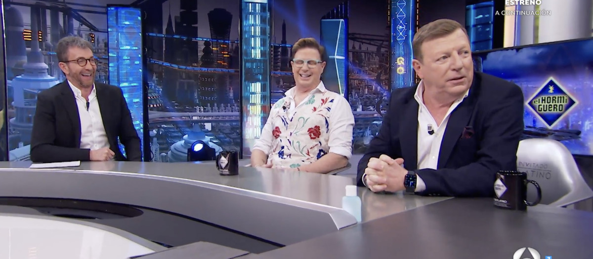 Pablo Motos, Jorge Cadaval y César Cádaval, anoche en ‘El Hormiguero’