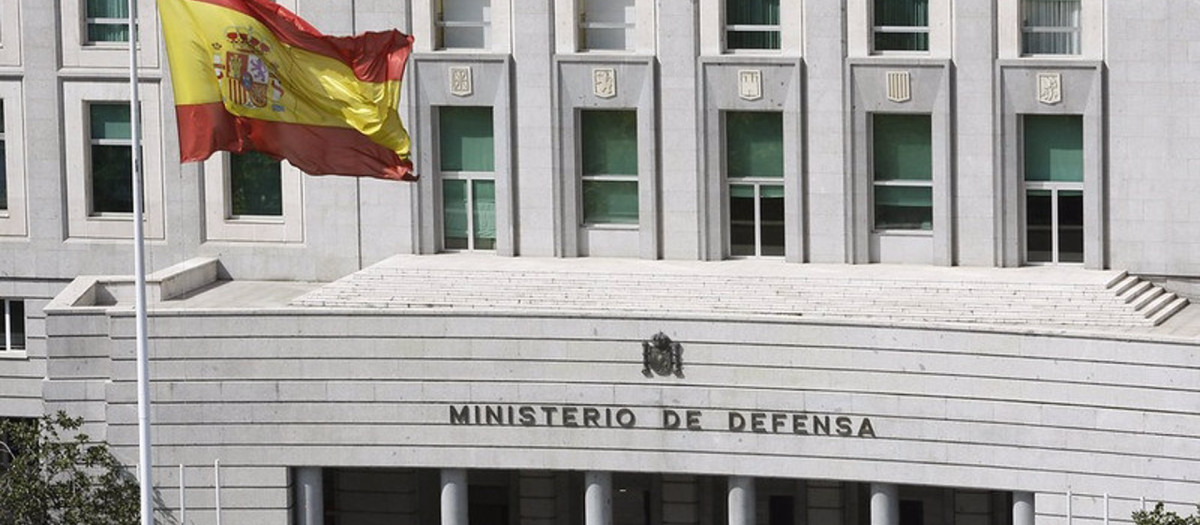 Fachada del Ministerio de Defensa