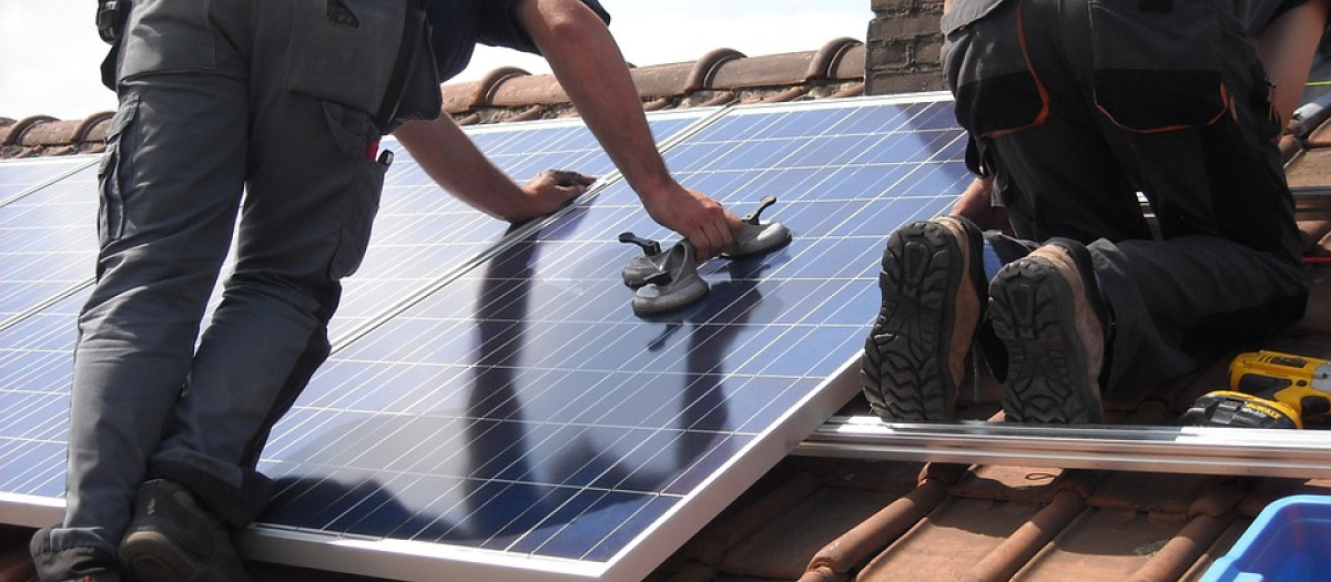 solar-panels-944000_960_720