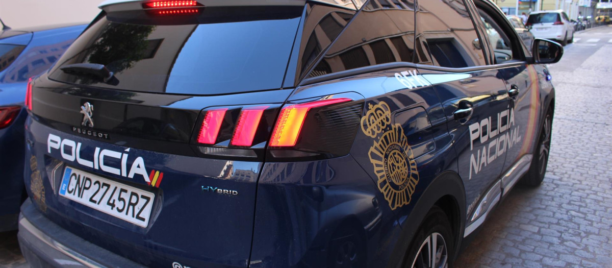 Uno de los coches de la Policía Nacional