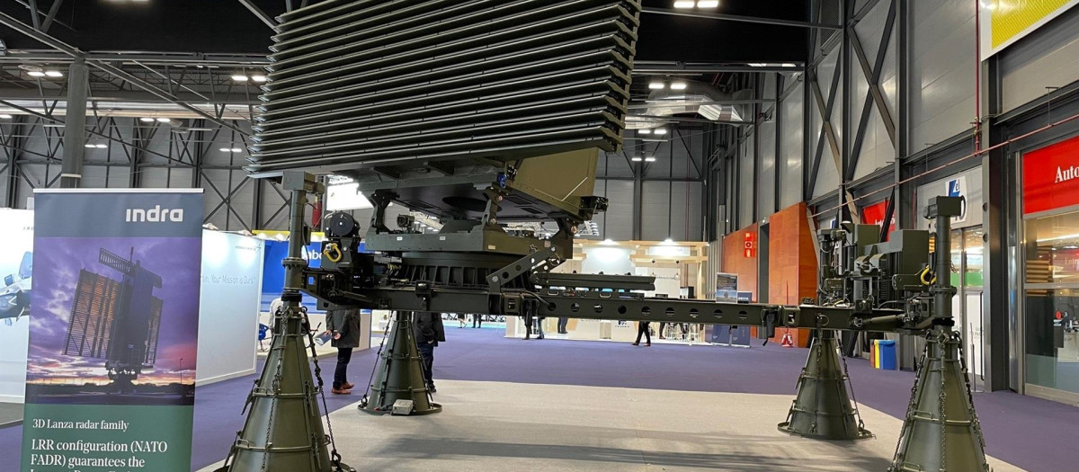 El radar Lanza 3D desarrollado por Indra en FEINDEF, la feria que engloba el sector de la defensa en Madrid