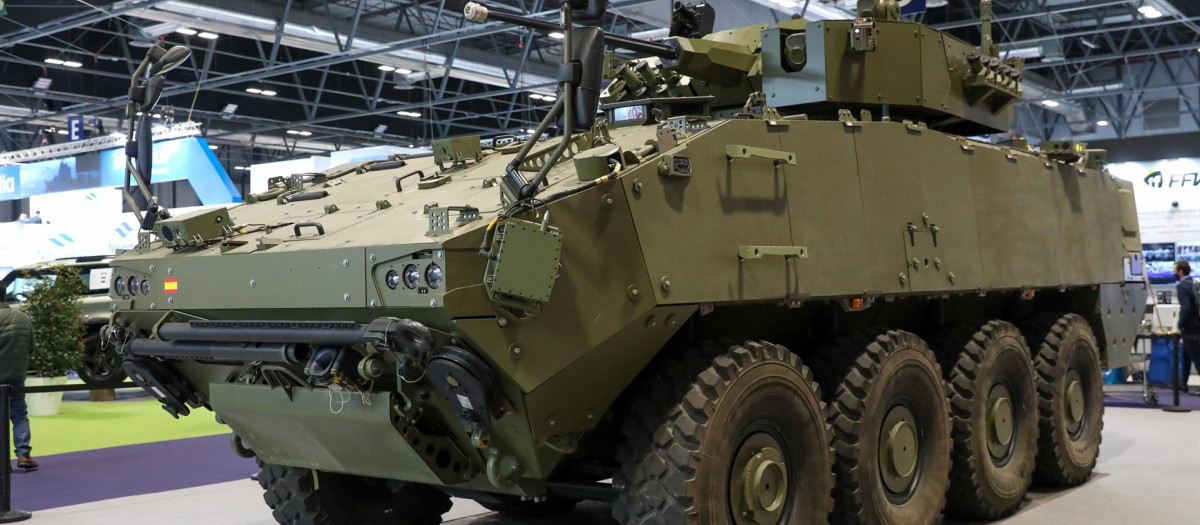 Vehículo militar VCR 8x8 Dragón en la Feria Internacional de Defensa y Seguridad FEINDEF