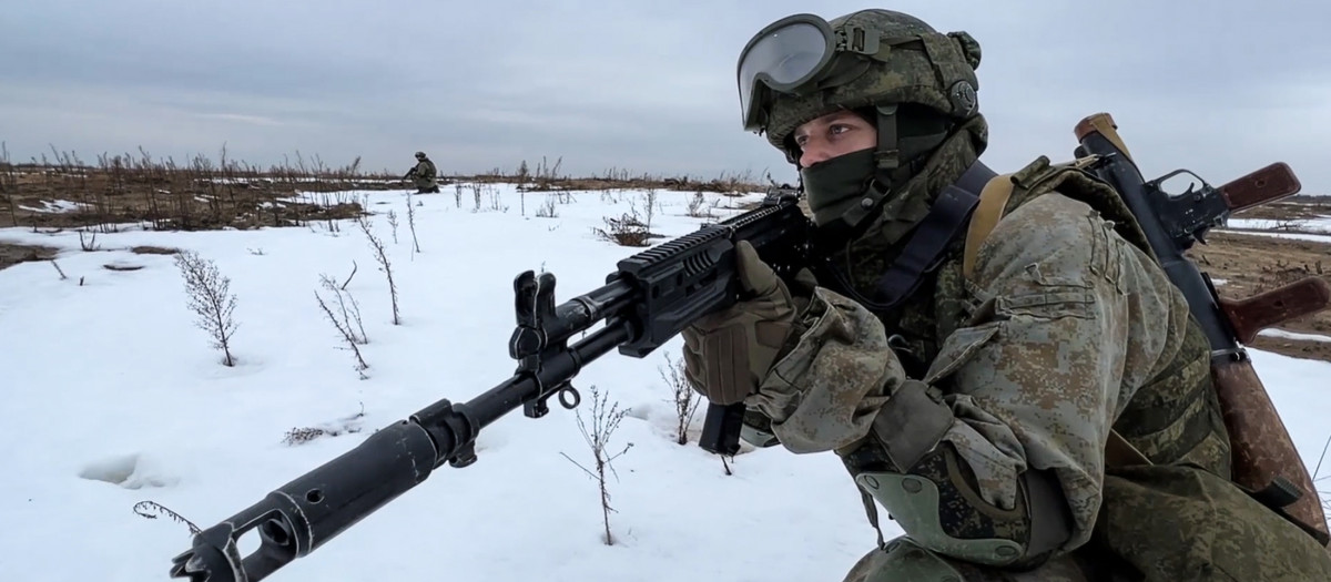 Paracaidistas rusos durante un ejercicio conjunto de las fuerzas armadas de Rusia y Bielorrusia