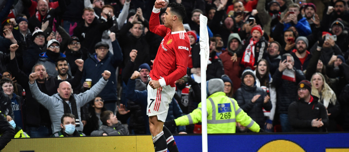 Cristiano Ronaldo celebra un gol con la camiseta del United