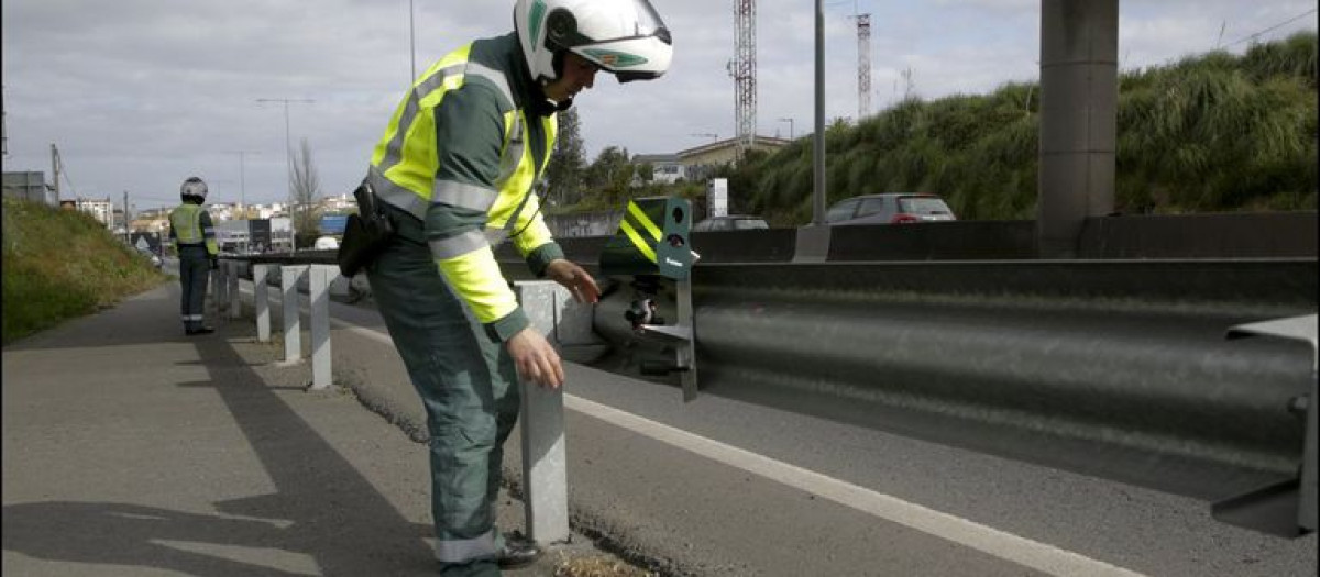 Este radar es capaz de cazar infracciones en los dos sentidos de la marcha