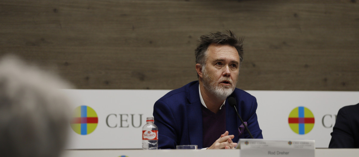 Rod Dreher, autor de la famosa obra "La opción benedictina", durante su intervención en el CEU