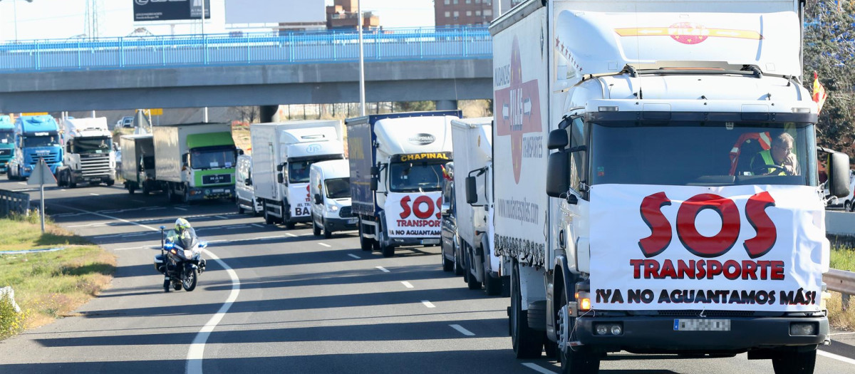 Marcha de transportistas por al mala situación del sector