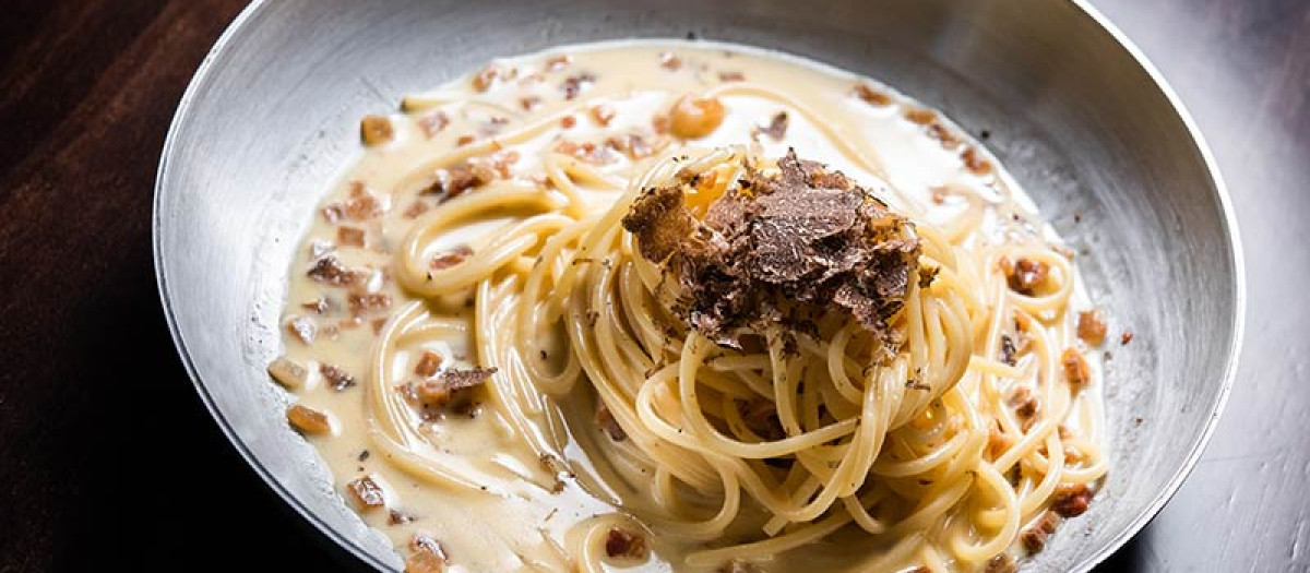 La famosa carbonara con trufa de Ozio