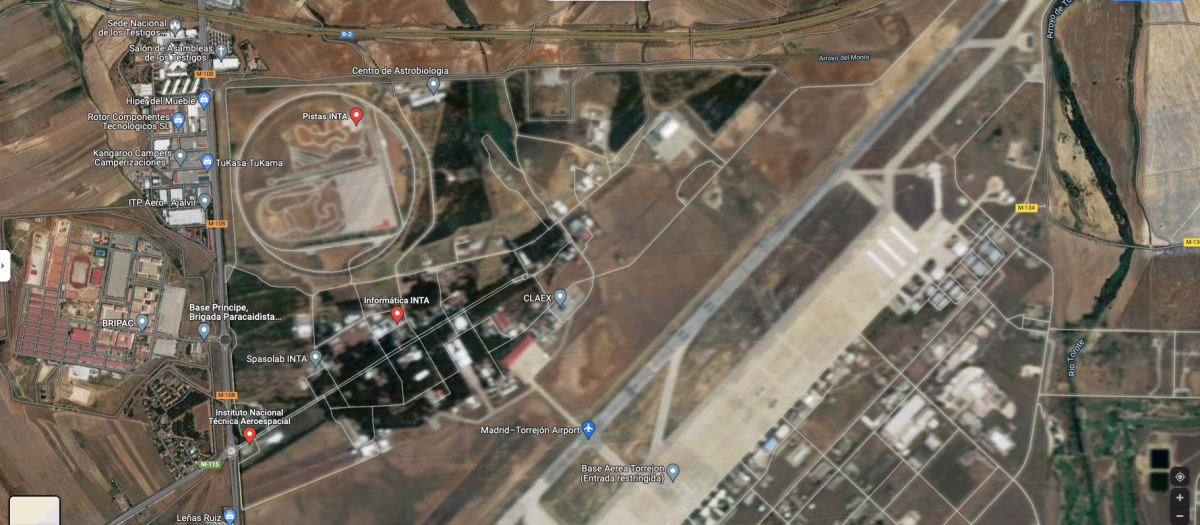 Lugares difuminados dentro del navegador Google Maps.