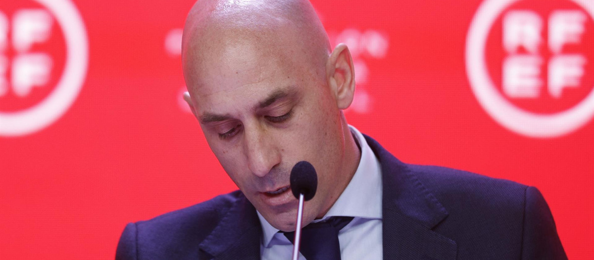 Luis Rubiales durante la comparecencia en la RFEF