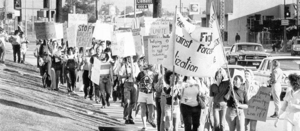 Manifestación contra esterilizaciones forzadas en EE.UU