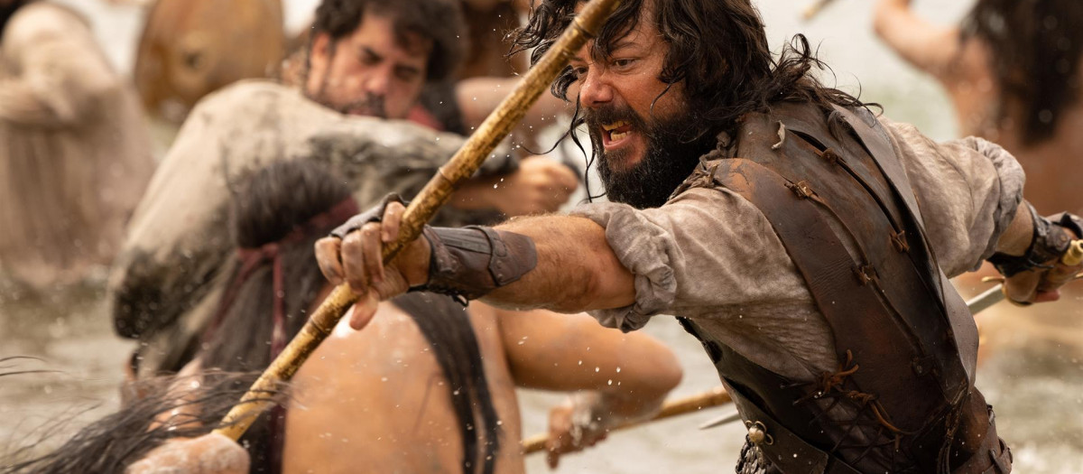Álvaro Morte en una escena de Sin límites